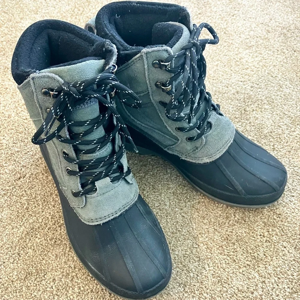 Magellan Leather Lace Up Leather Rubber Duck Boots Mens Size 7D Snow Outdoors
